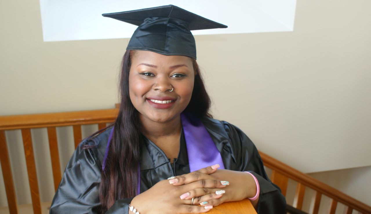 Degree thesis. Девушка кандидат наук. Девушка кандидат наук фото. Haskell indian Nations University hot female Graduates.